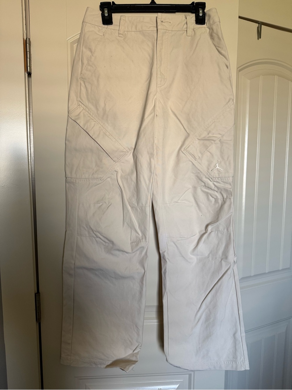 Women’s Jordan Straight-Leg Pants in Light Beige